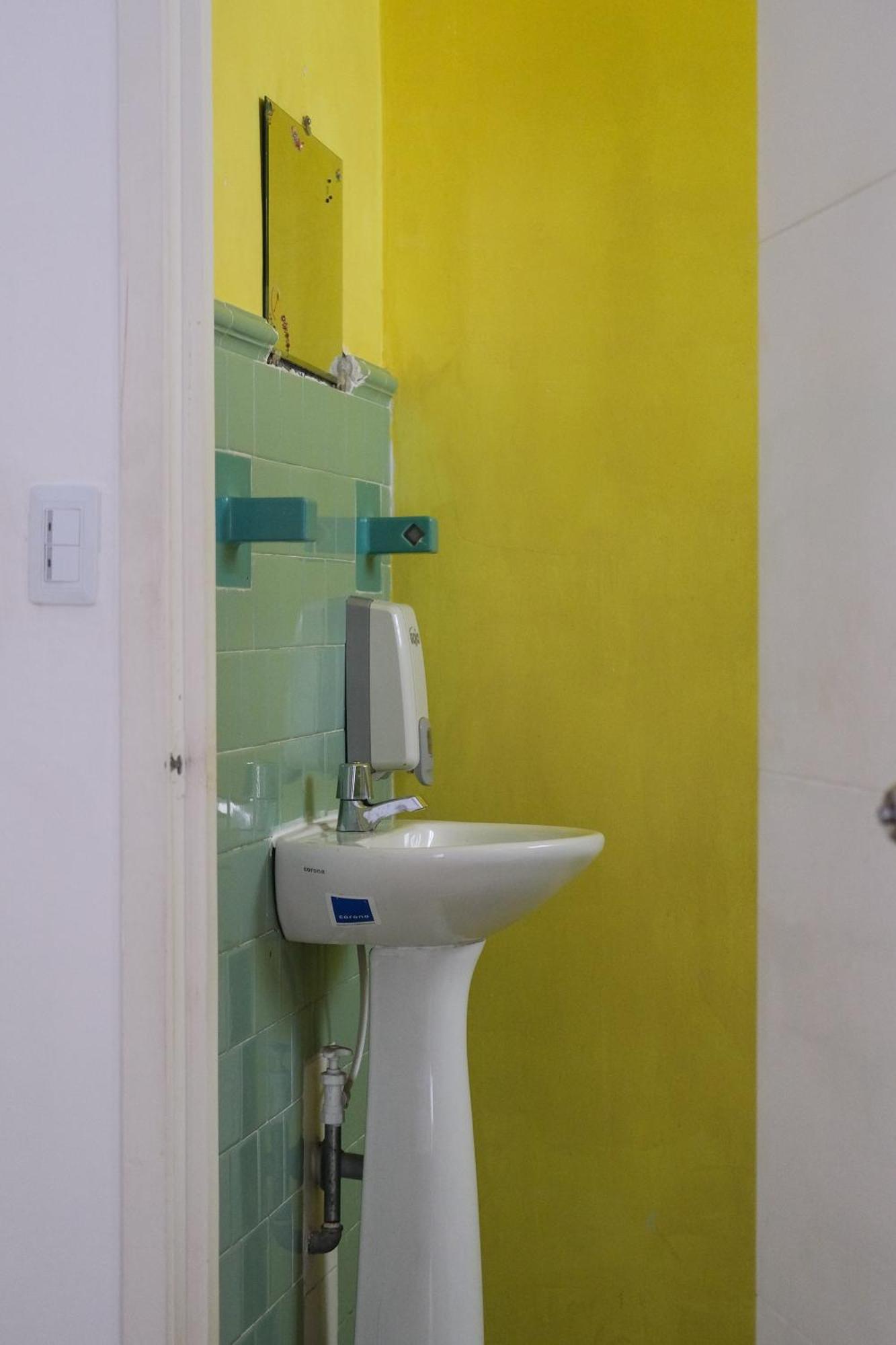 La Palmera Hostel Кали Екстериор снимка