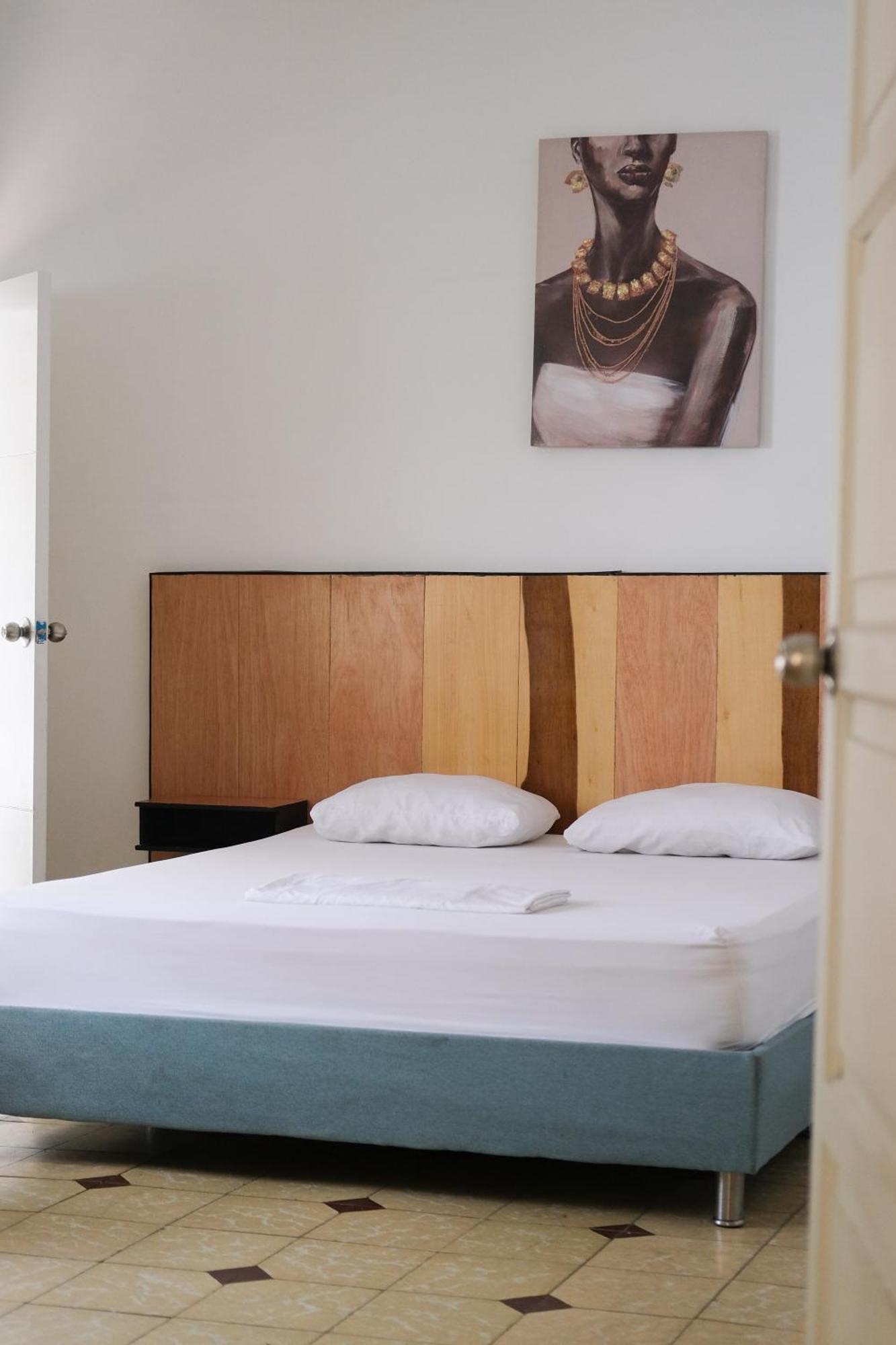 La Palmera Hostel Кали Екстериор снимка